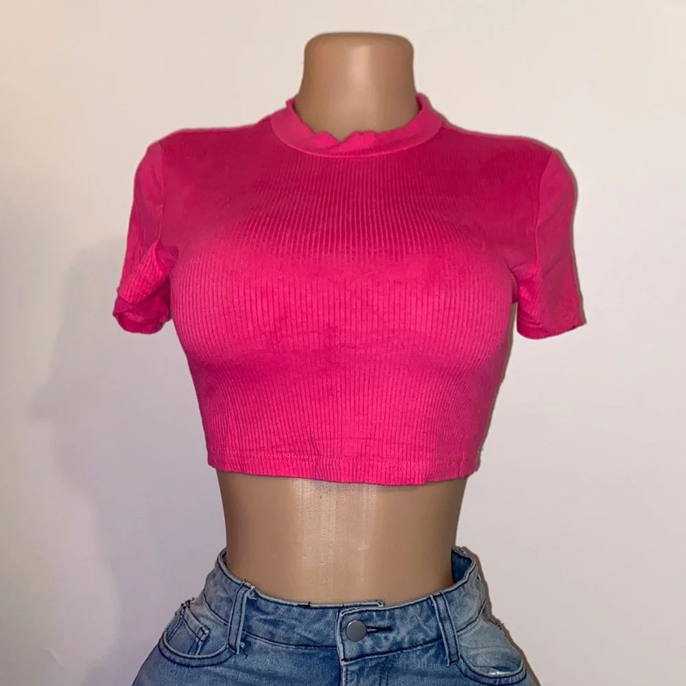 Pink Ribbed Crop Top - Picture 1 of 2